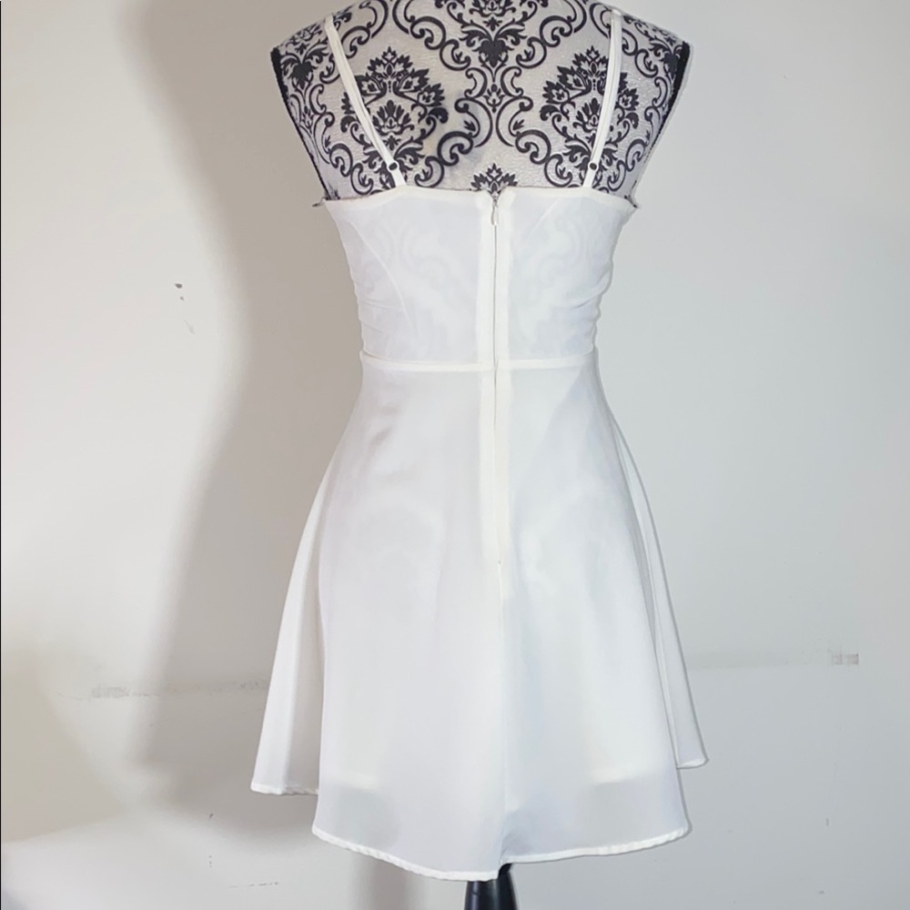 Forever 21 White Mini Dress Size Small - Picture 8 of 8
